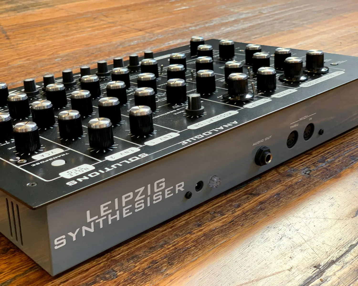 Analogue Solutions LeiPZIG v3