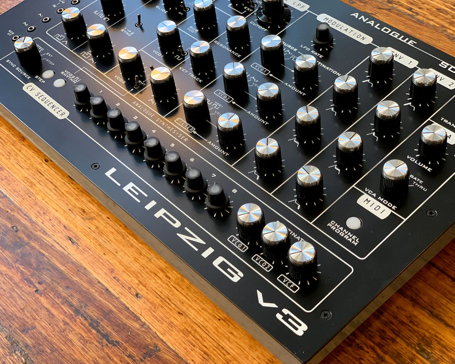 Analogue Solutions LeiPZIG v3