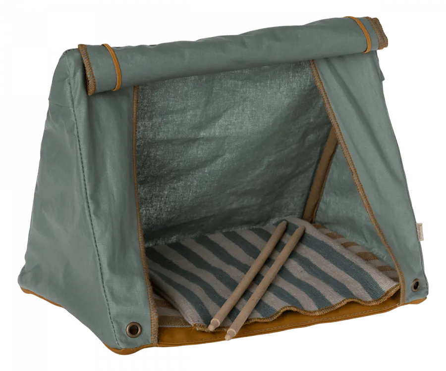 Happy Camper Tent for a Mouse