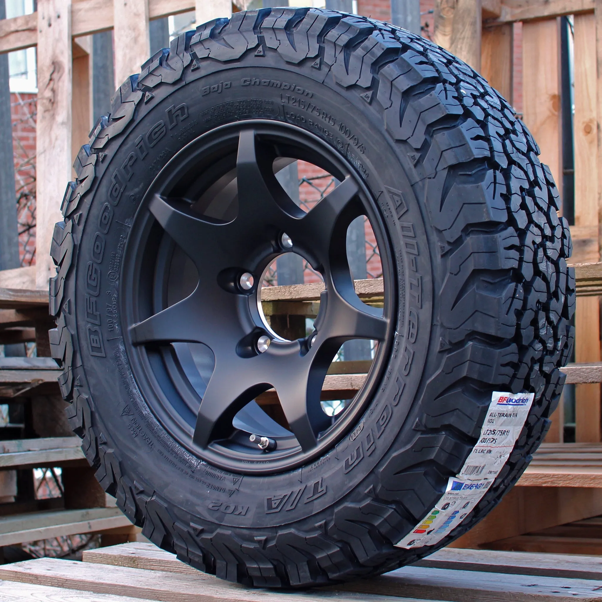 HIGH PEAK J-02 Wheel & Tyre Package for Suzuki Jimny (1998 )