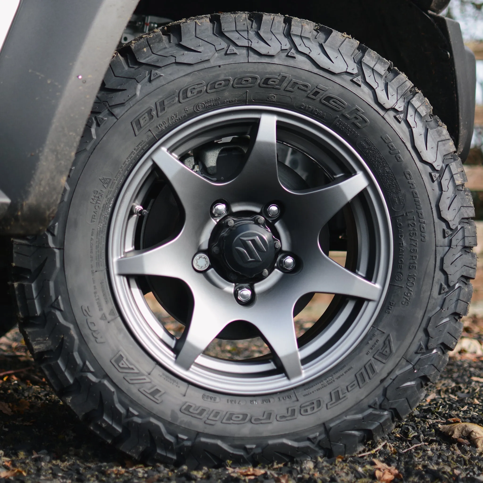 HIGH PEAK J-02 Wheel Package for Suzuki Jimny (1998 )