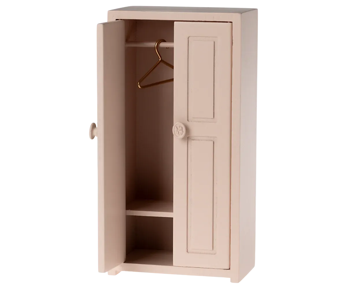 Light Rose Mouse Closet