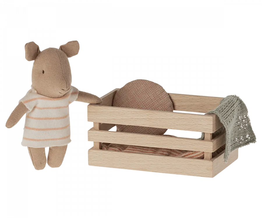 NEW Baby Pig in Box - Girl