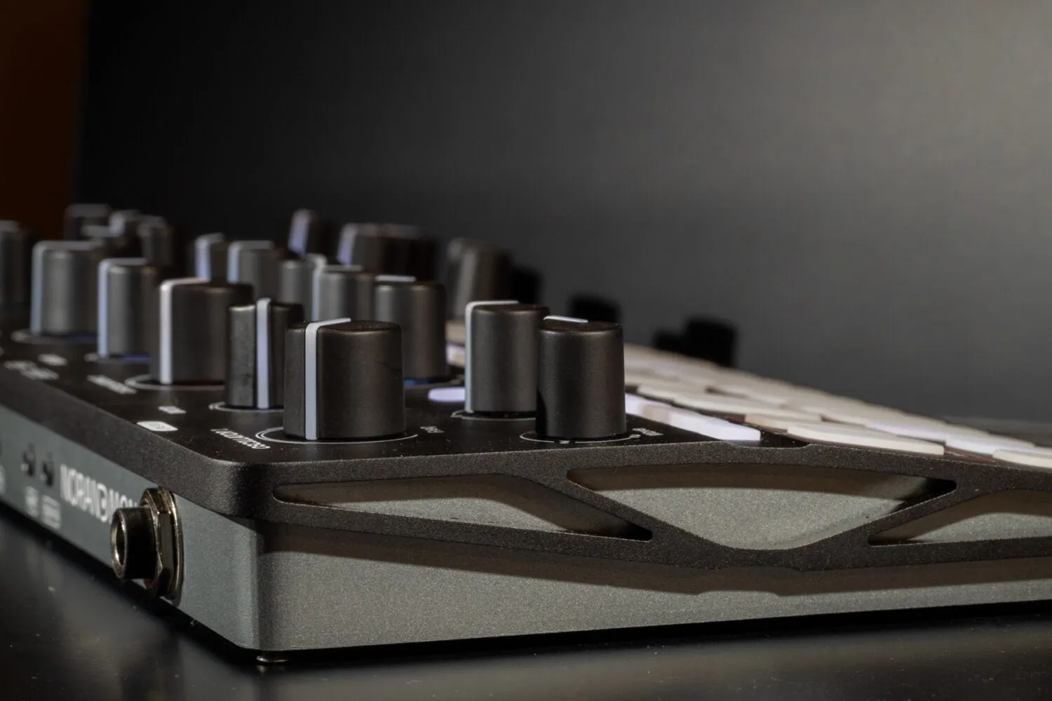 Norand Mono Mk2 Analogue Desktop Synthesizer
