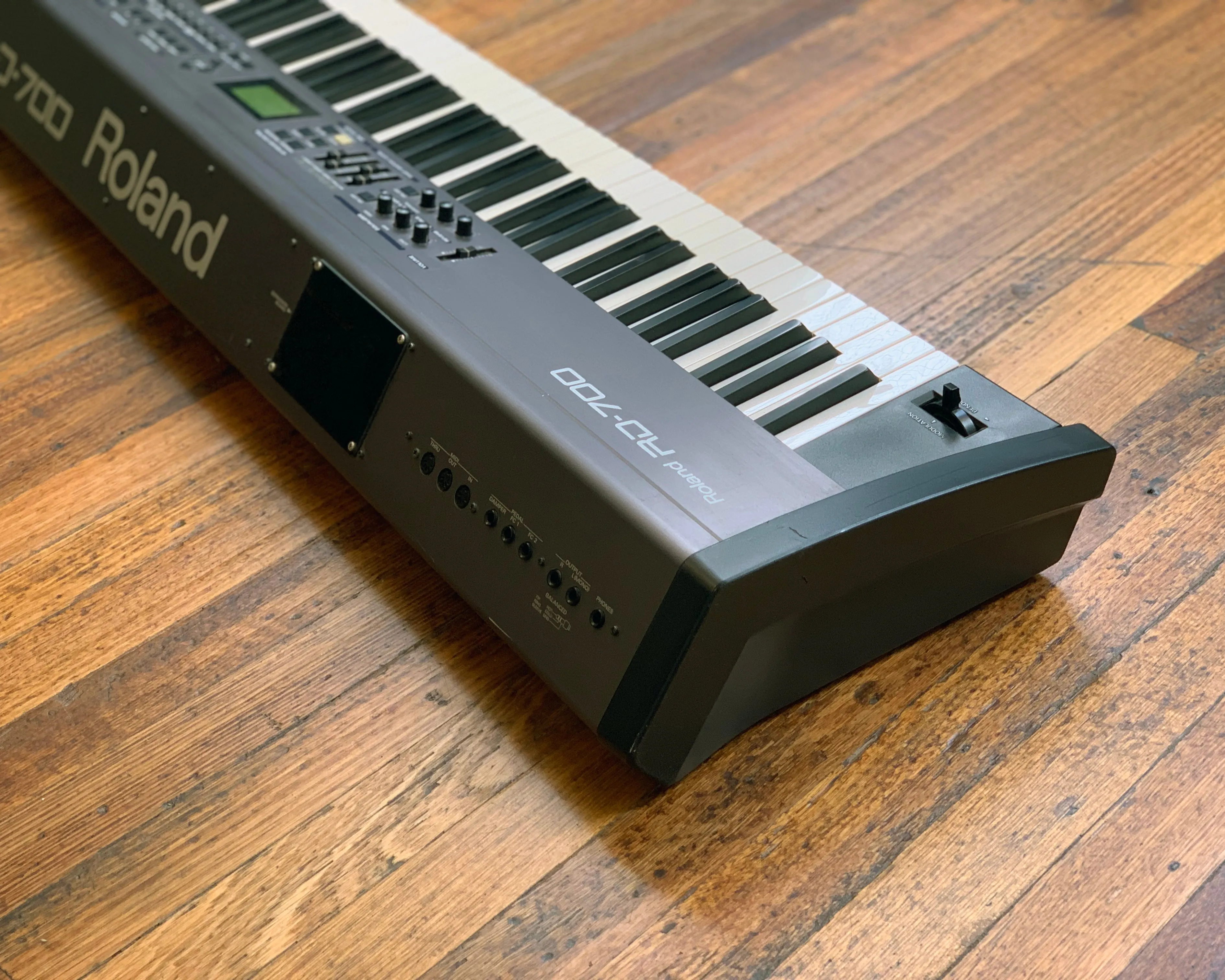 Roland RD-700 Digital Stage Piano