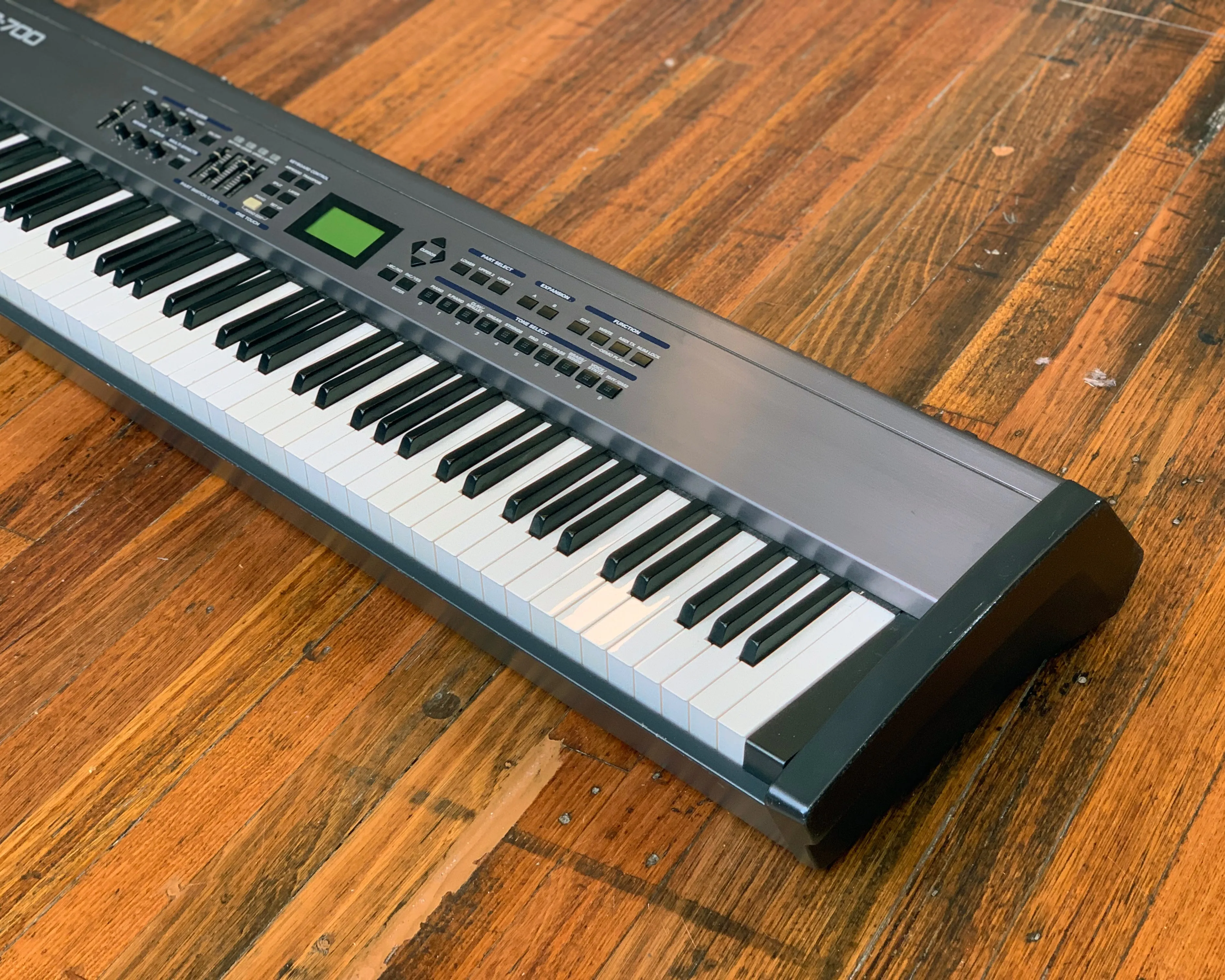Roland RD-700 Digital Stage Piano