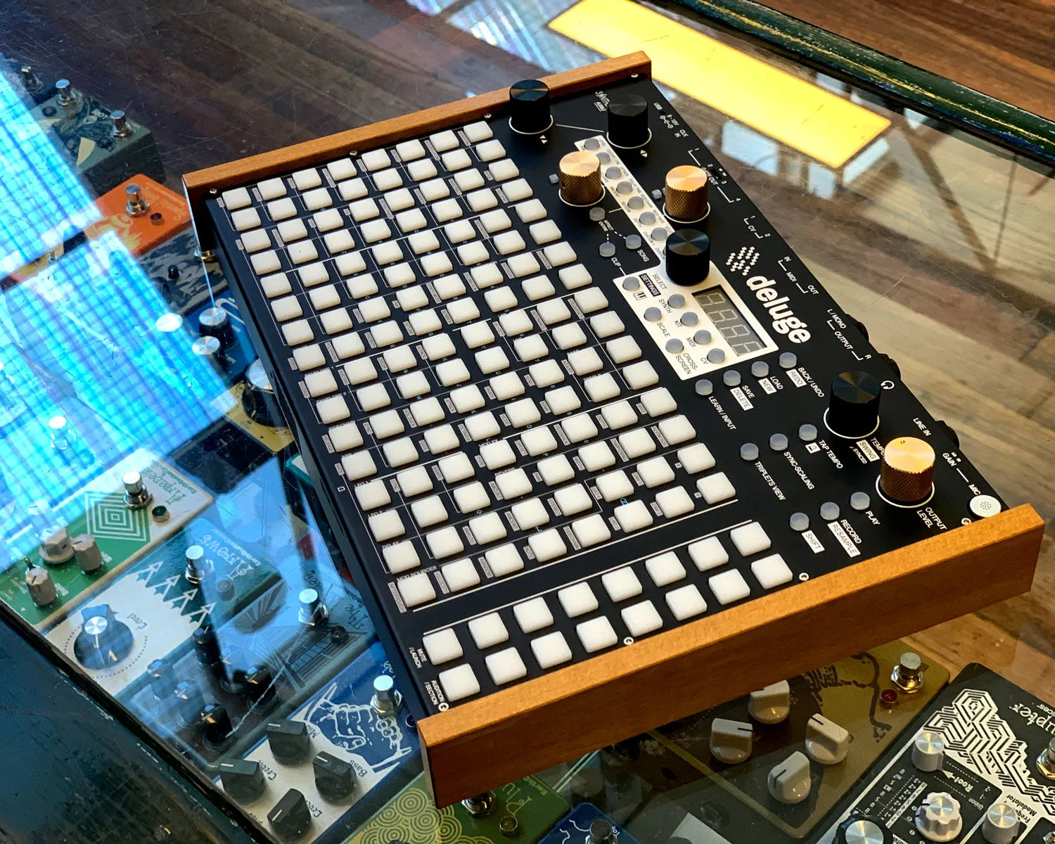 Synthstrom Deluge