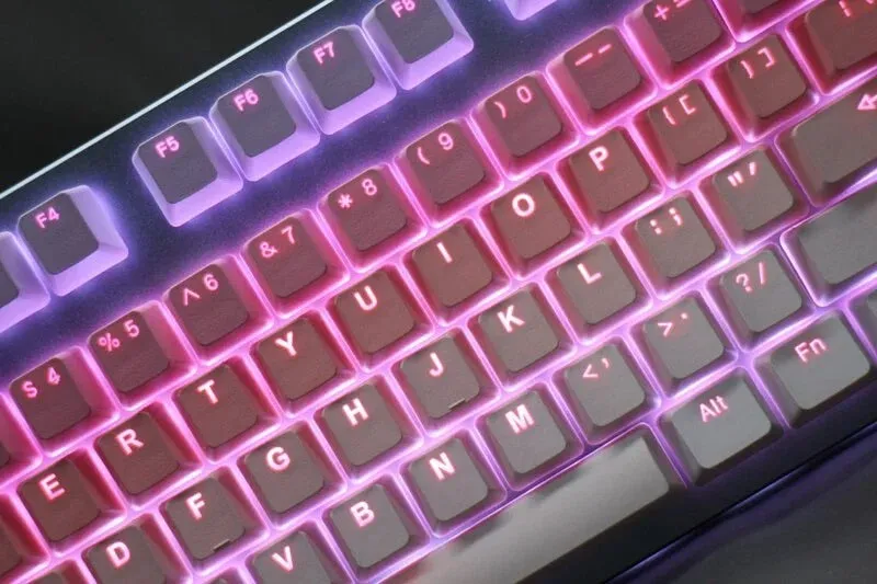 Tai-Hao Sakura PBT Shine-Through Keycap Set